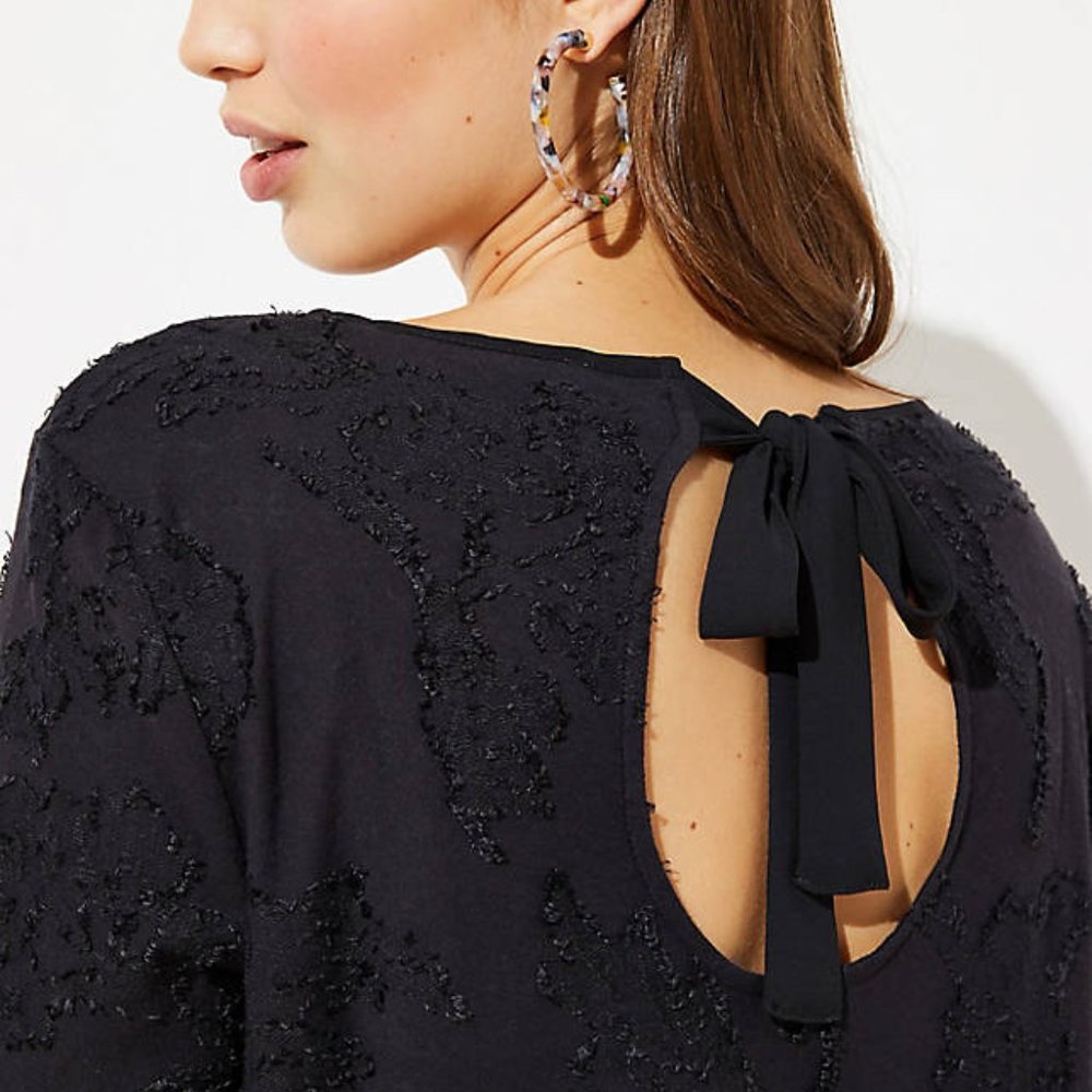 LOFT Women's NWT Clip Dot Bow Back‎ Top